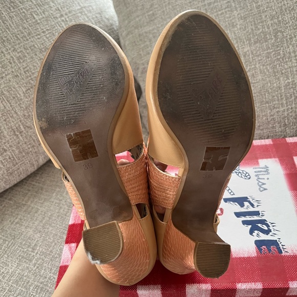 Miss L Fire Godessa Heels - Picture 5 of 7